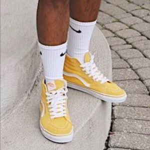 High top Vans Yellow size 8.5 Men’s